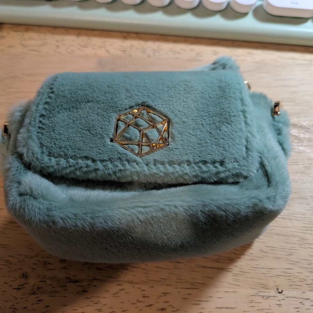 EM Cosmetics Micro Purse